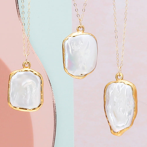 Baroque Pearl Pendanlace for Women, White Pearl Pendant, Celestial Necklace, Pearl Jewelry, Mother of Pearl Necklace, Freshwater Pearl
