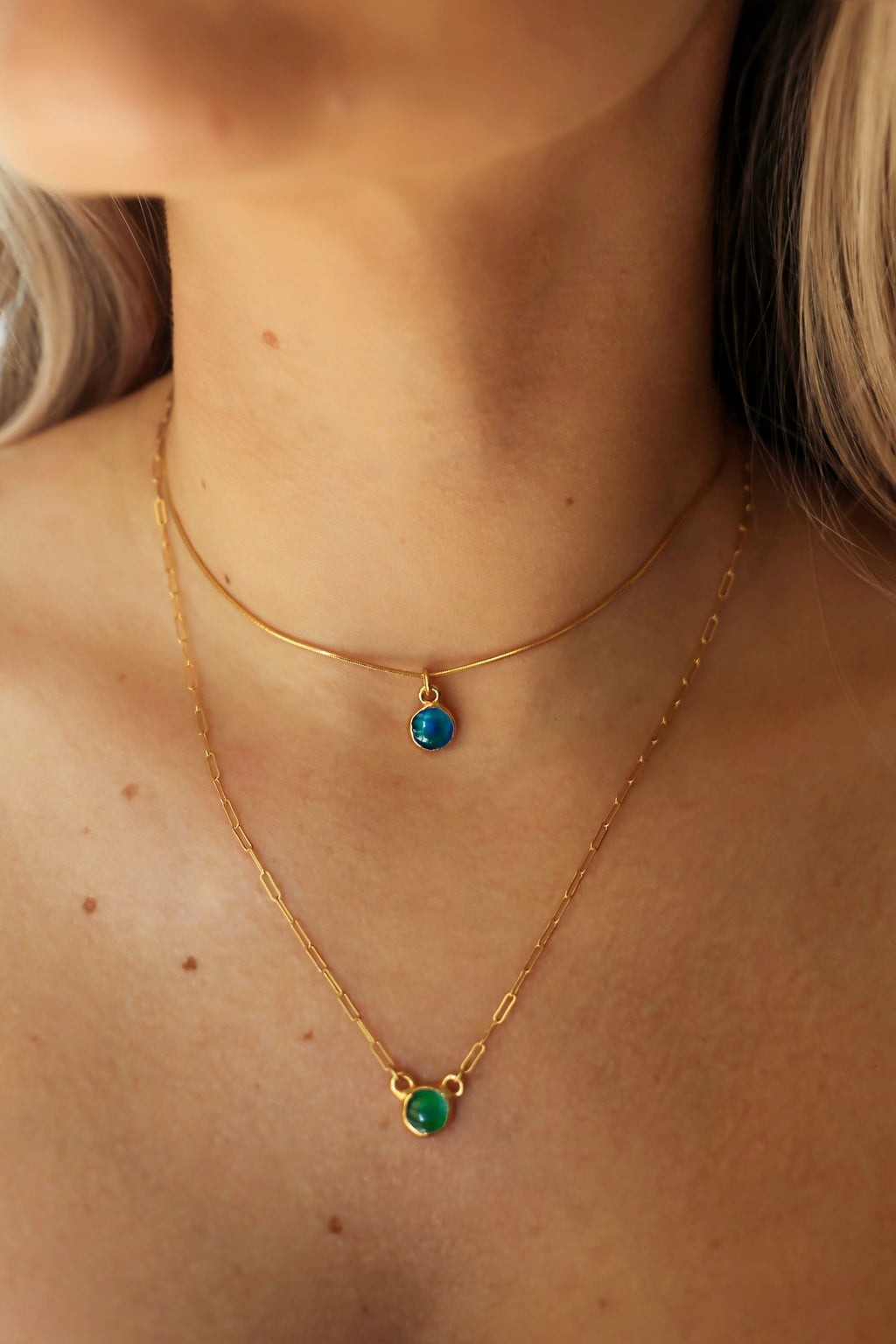 Dainty Mood Necklace • Color Changing Gemstone • Gold Gemstone Choker • Mood Jewelry • Gold Filled Pendant • by Ringcrush • Handmade