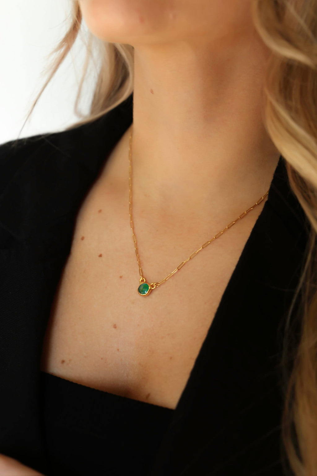 Dainty Mood Choker • Color Changing Gemstone • Blue Gemstone Necklace • Mood Jewelry • Gold Filled Pendant • by Ringcrush • Handmade