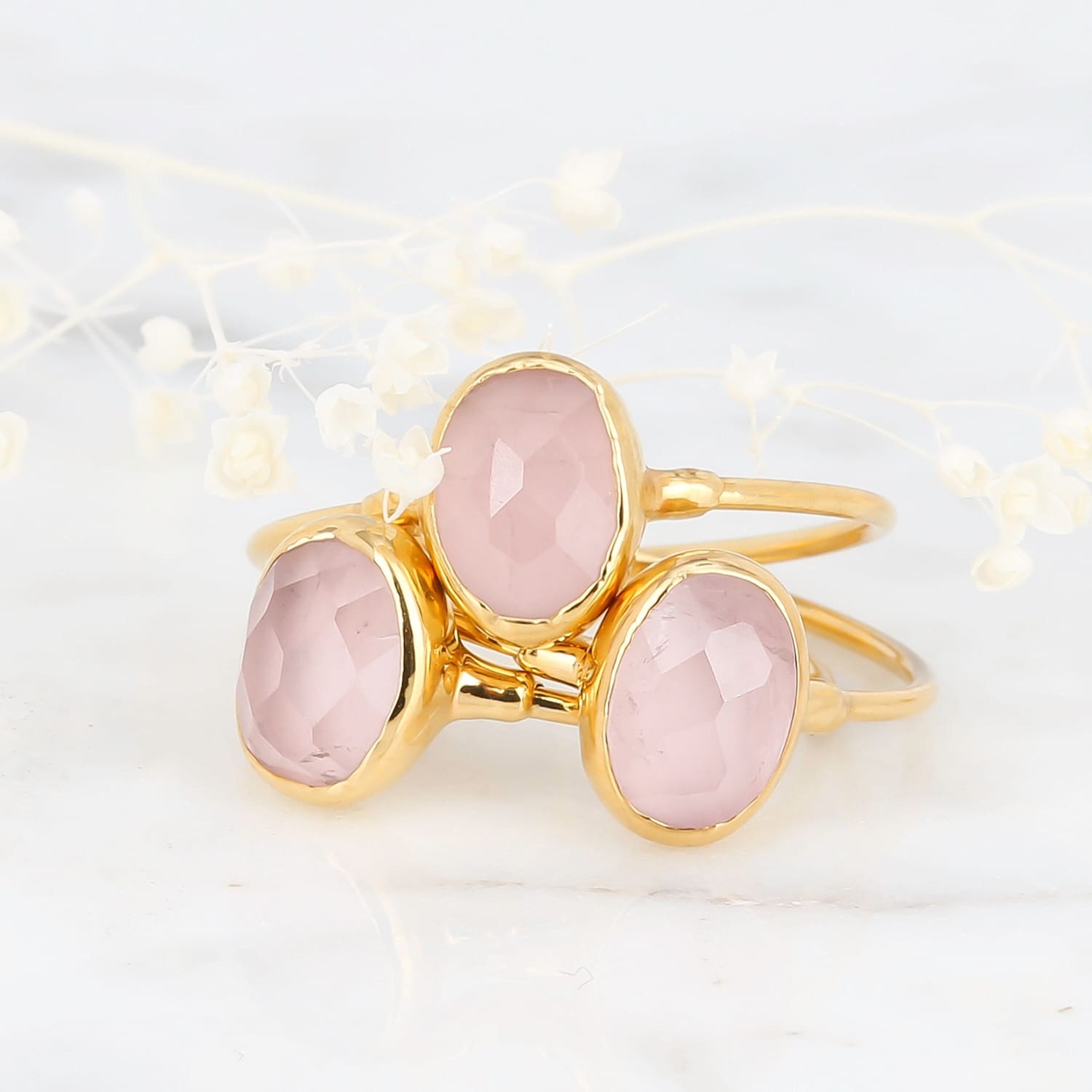 Dainty Oval Rose Quartz Ring