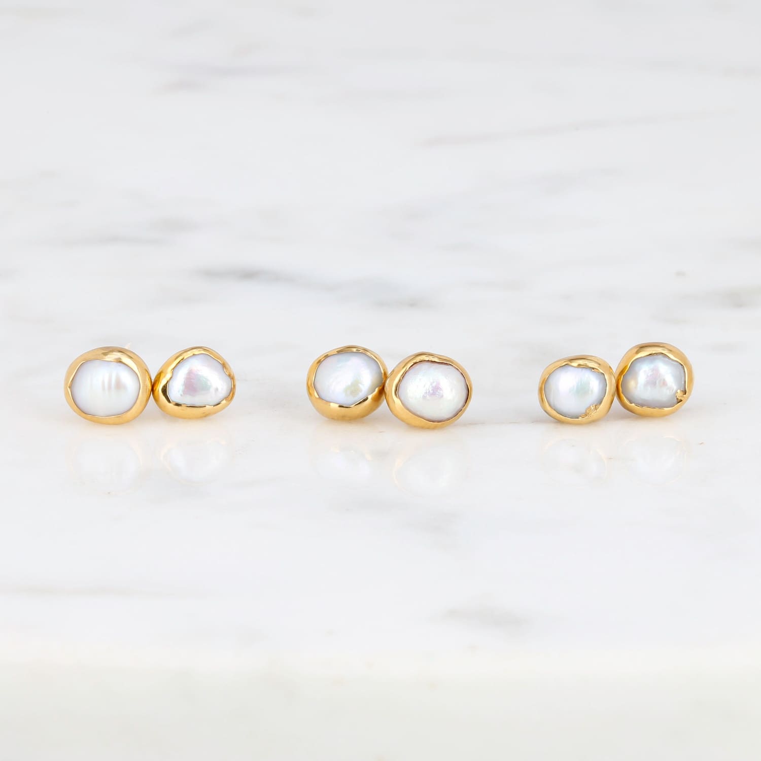 Dainty Raw Pearl Stud Earring
