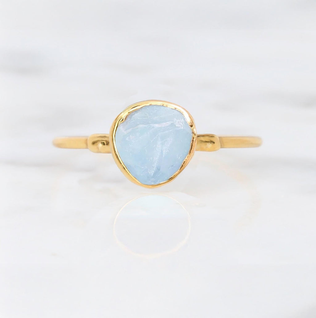 Dainty Raw Aquamarine Ring for Women, Gold Ring, Dainty Ring, Aquamarine Jewelry, March Birthstone, Raw Crystal Ring, Raw Stone Ring, Pisces