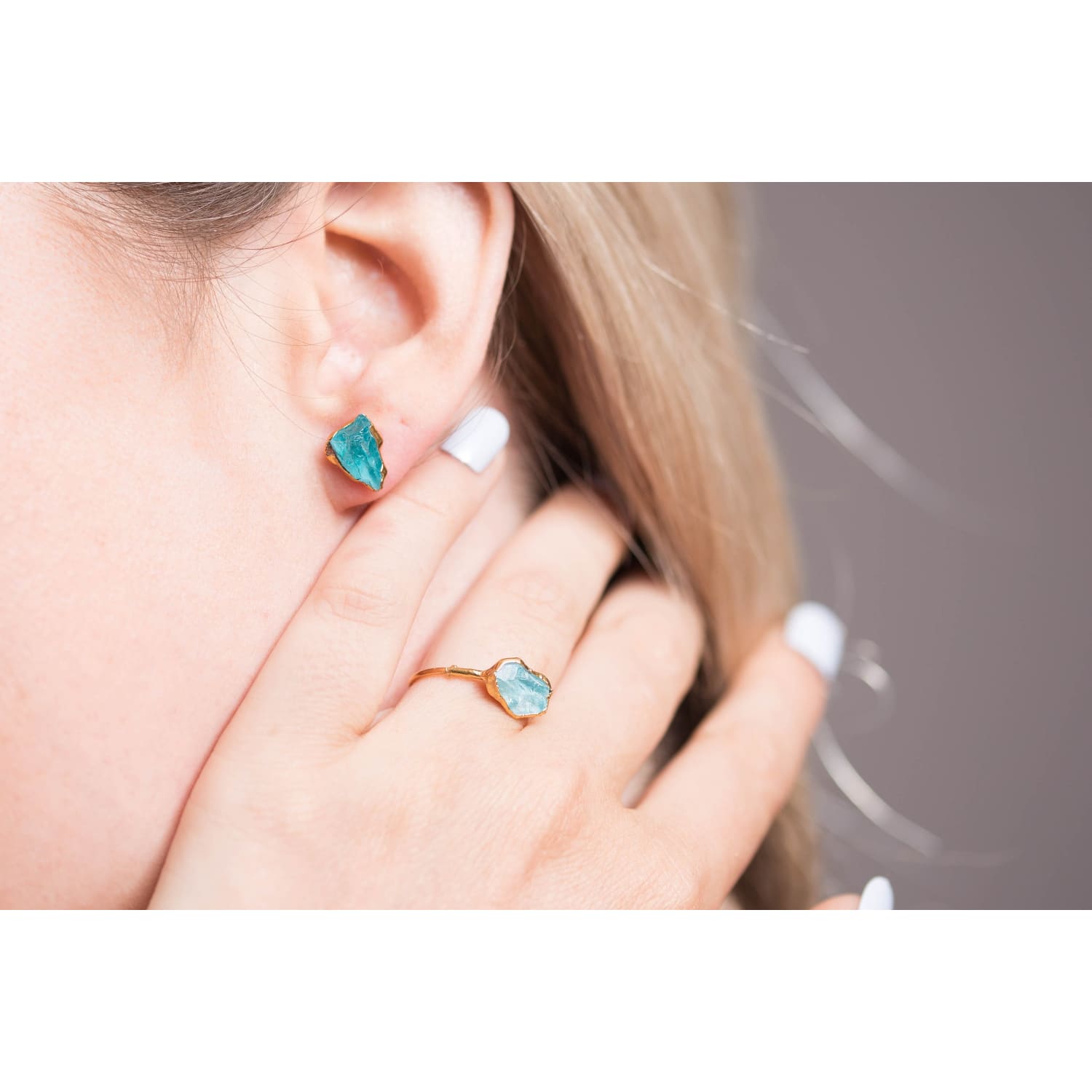 Raw Blue Apatite Ring in Rose Gold, Petite Ring in Rose Gold, Crystal Ring in Rose Gold,